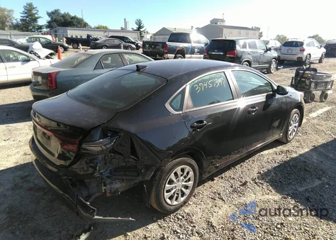 2021 Kia Forte Fe from USA, damaged, VIN 3KPF24AD5ME369771